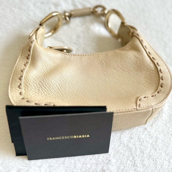 Francesco Biasia Half Moon Mini Bag in Gold horsebit - Picture 2 of 8